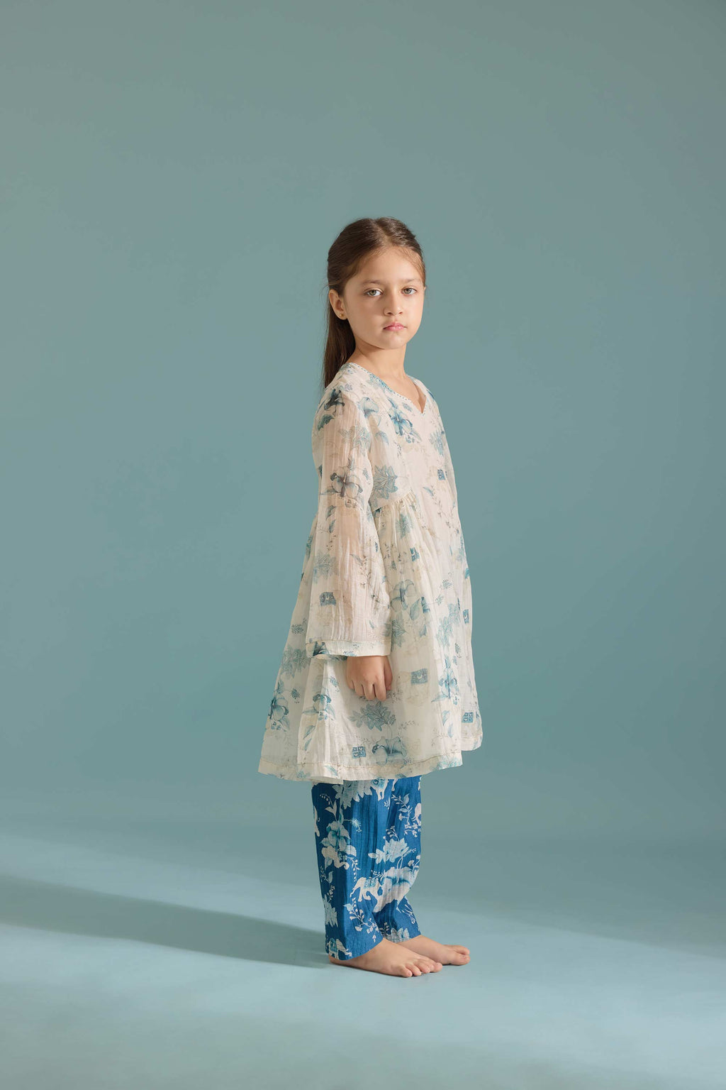 Meera Saphir Amer Kurta Set