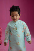 Ambar Ambari Kurta Set