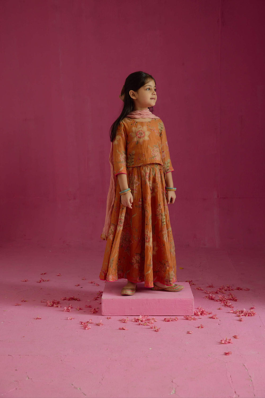 Gur Samode Lehenga Set