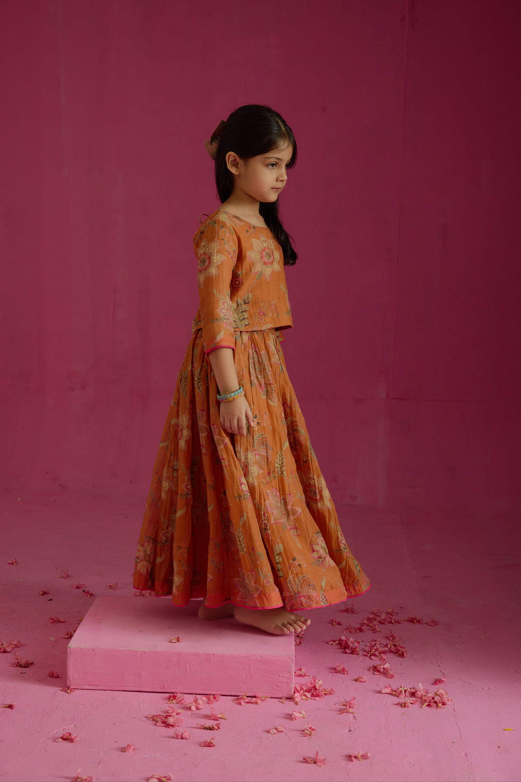 Gur Samode Lehenga Set
