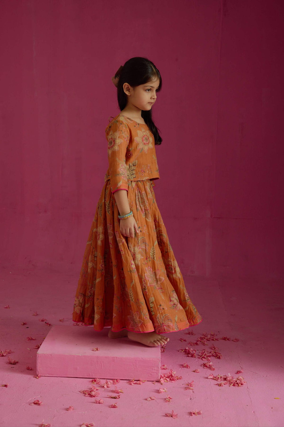 Gur Samode Lehenga Set