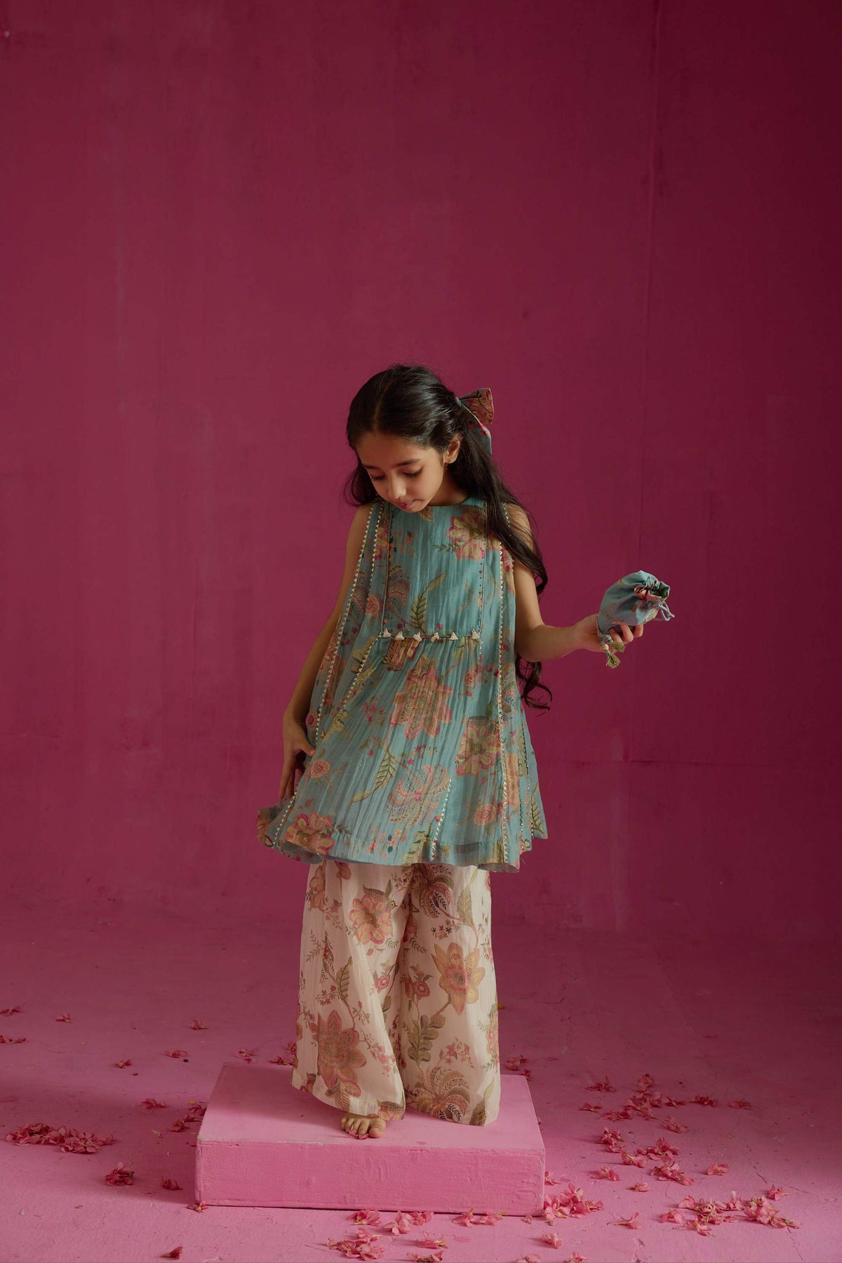 Neer Nahar Kurta Set